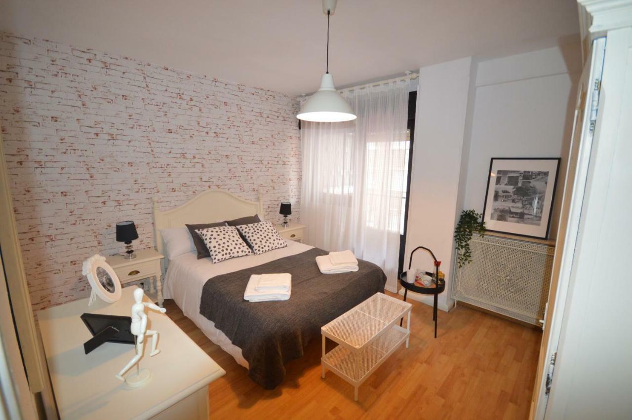 Apartamento Fleta Apartment Zaragoza Exterior photo